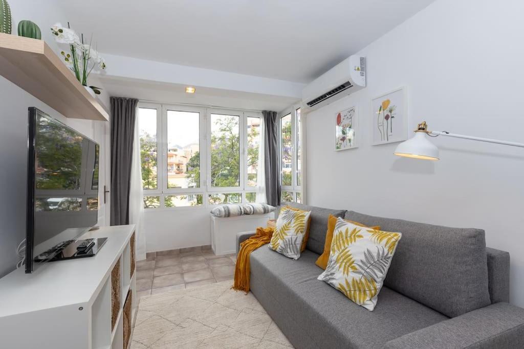Apartamento Los Abedules เบนัลมาเดนา ภายนอก รูปภาพ