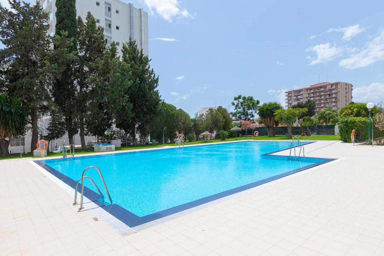 Apartamento Los Abedules เบนัลมาเดนา ภายนอก รูปภาพ